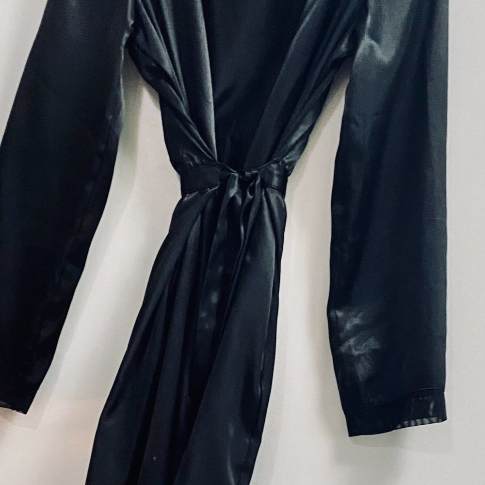 La Vie en Rose Satin Robe